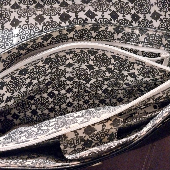 Handbag - Picture 7 of 10